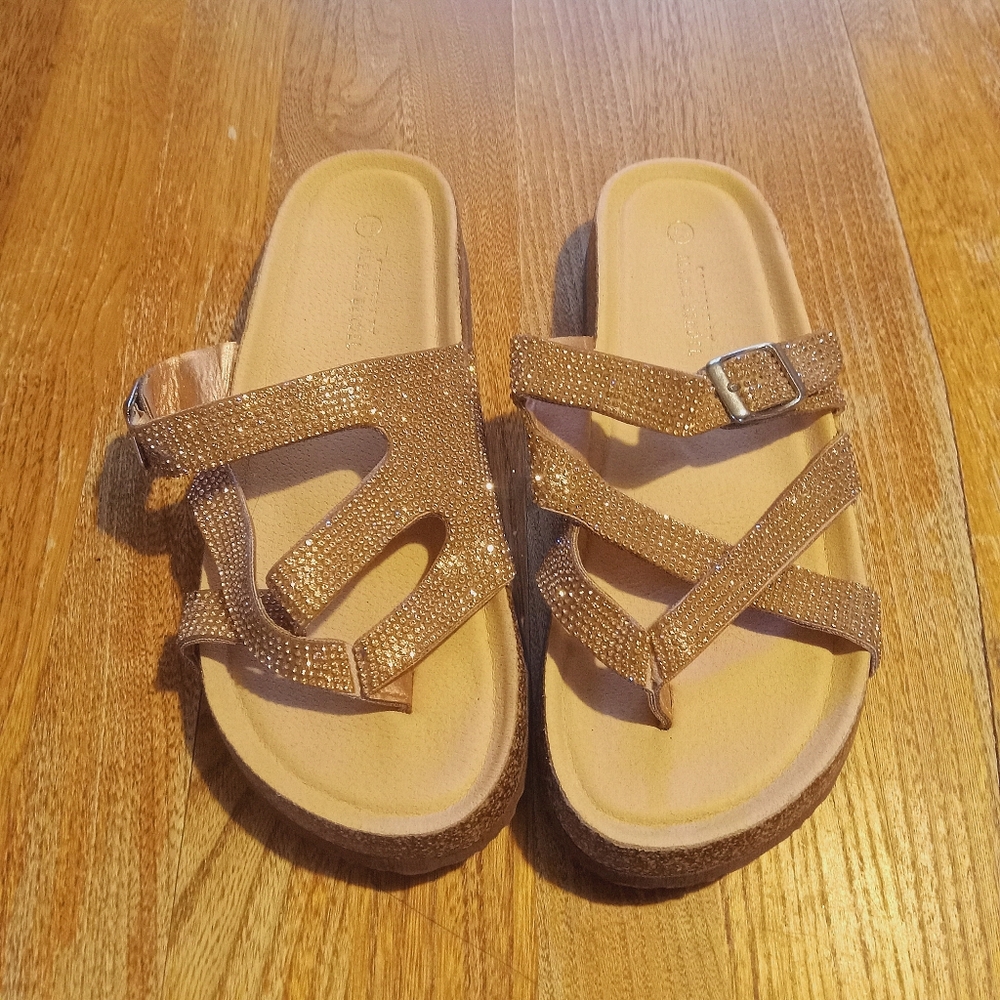 NWT Comfort By Alexis Bendel Sparkly Sandals NWOB Size 7.5